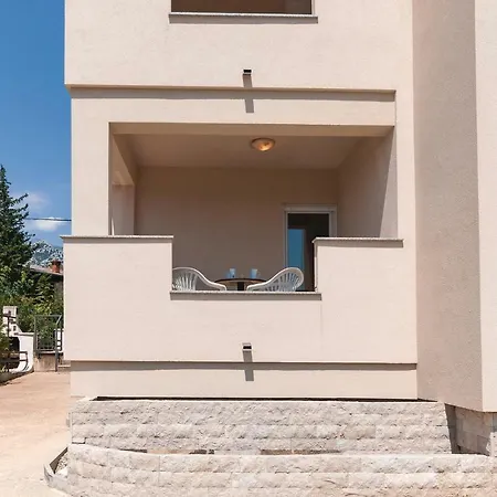 One-bedroom In Rovanjska